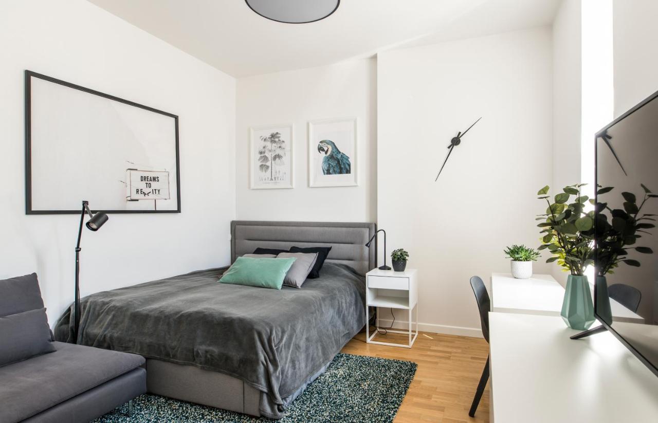 Cozy Modern Studio - Great For Short Trips Riga Buitenkant foto
