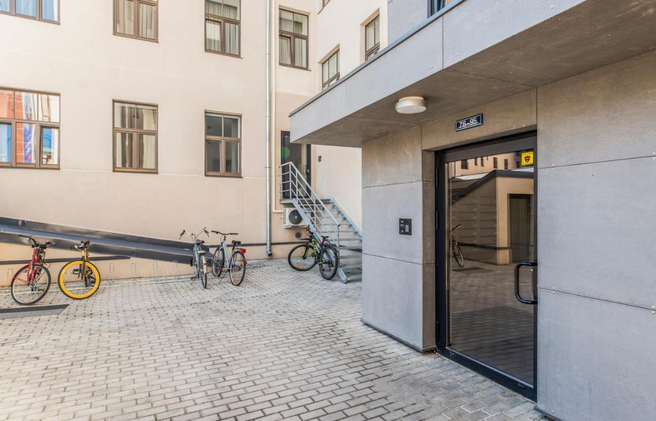Cozy Modern Studio - Great For Short Trips Riga Buitenkant foto