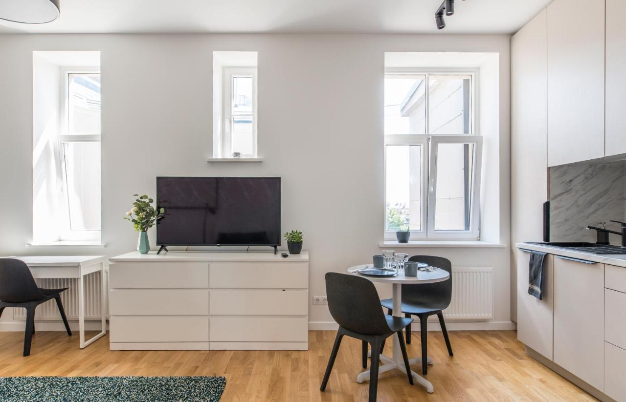 Cozy Modern Studio - Great For Short Trips Riga Buitenkant foto